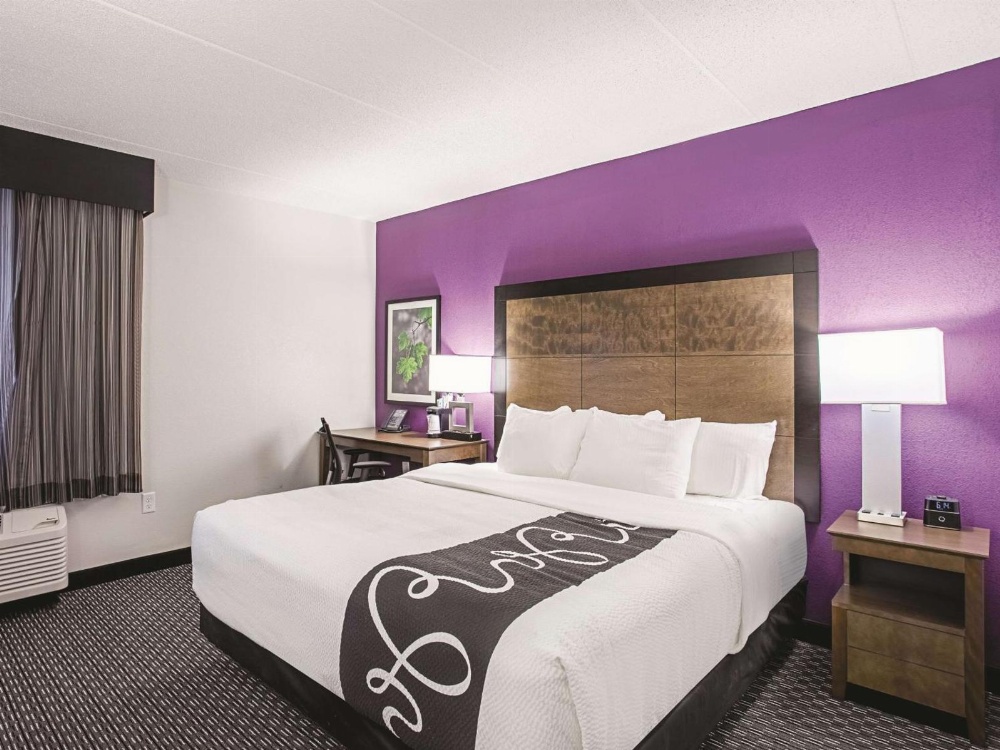 King Room - Non-Smoking