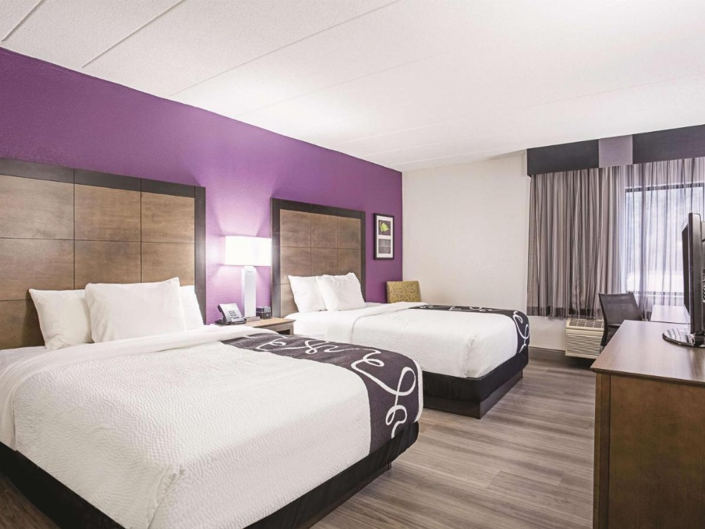La Quinta Inn & Suites by Wyndham Baltimore N/White Marsh Image 36