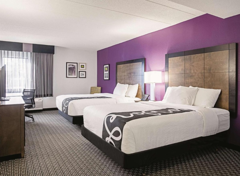 La Quinta Inn & Suites by Wyndham Baltimore N/White Marsh Image 8
